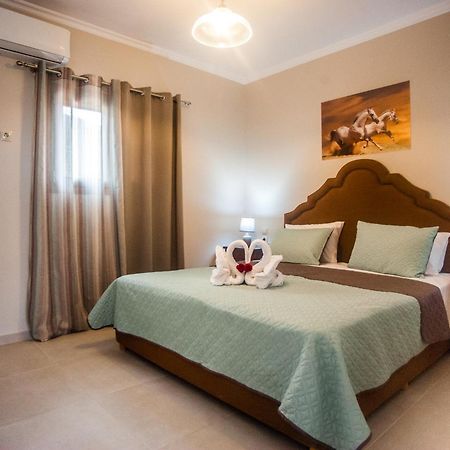 Ta Didymakia Apartments. أرغوستولي المظهر الخارجي الصورة