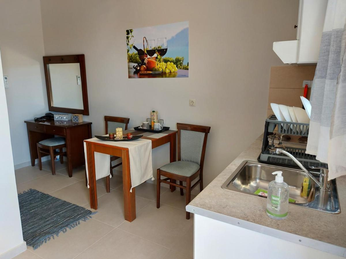 Ta Didymakia Apartments. أرغوستولي المظهر الخارجي الصورة